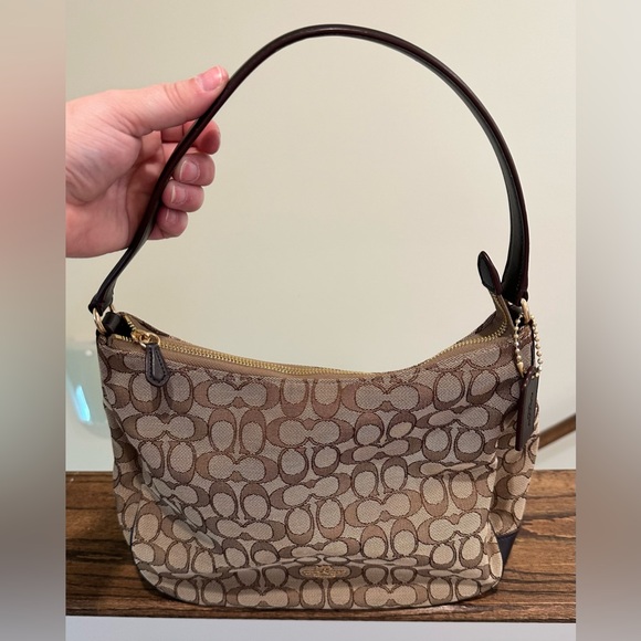 Never used Coach shoulder bag! - Picture 1 of 1